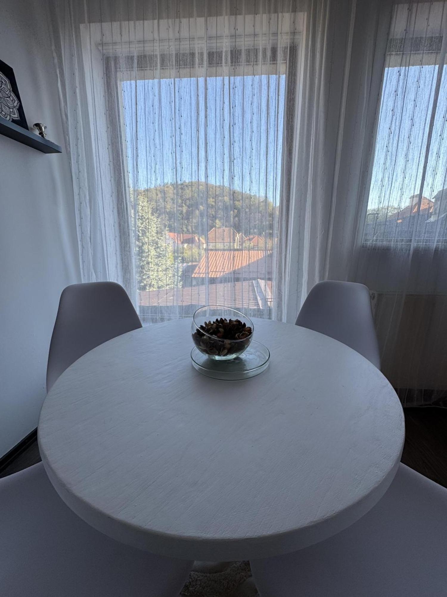 Vik'S Home 锡吉什瓦拉 外观 照片