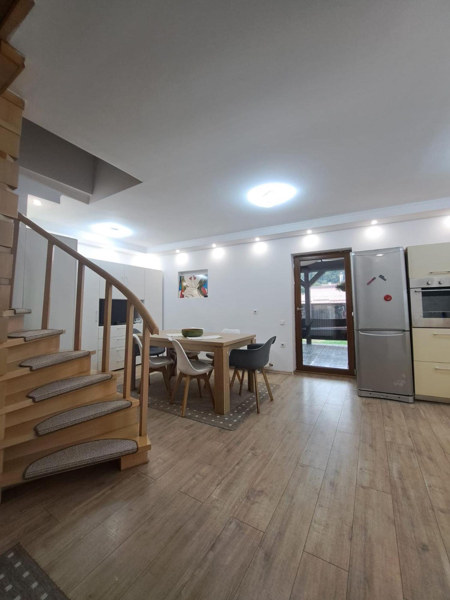 Vik'S Home 锡吉什瓦拉 外观 照片